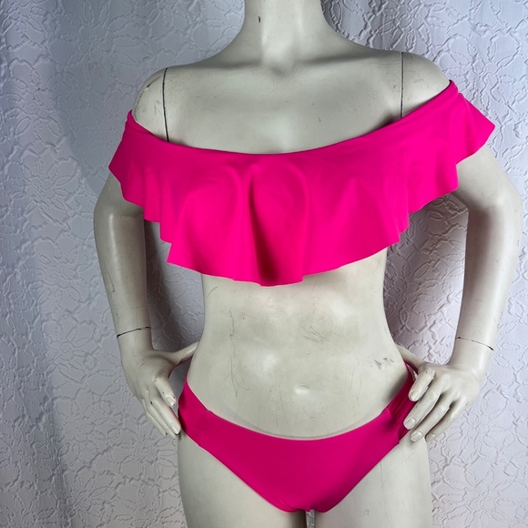 Trina Turk Monaco Solids off the Shoulder Bandeau Set - Picture 3 of 6